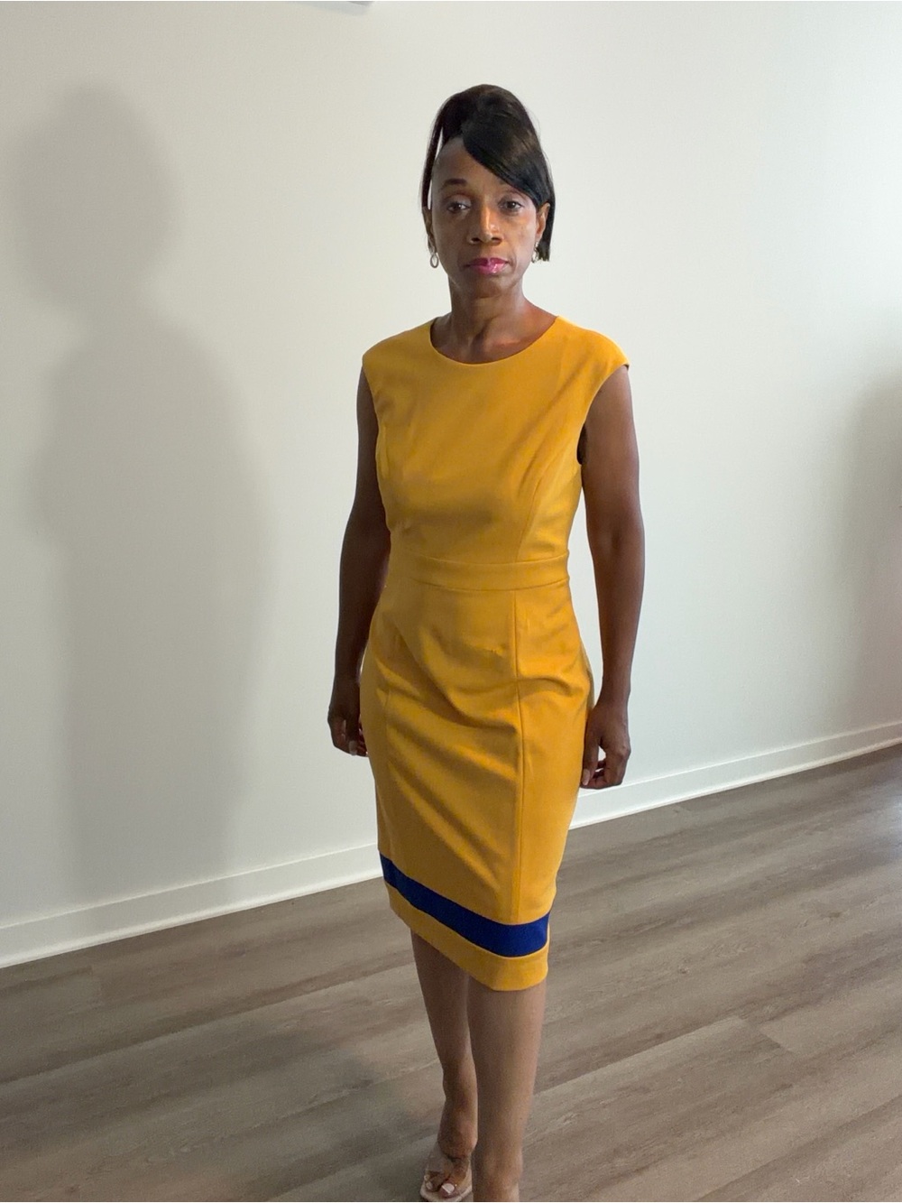 Kasper Mustard Midi Sheath Dress with Navy Band - Picture 7 of 7